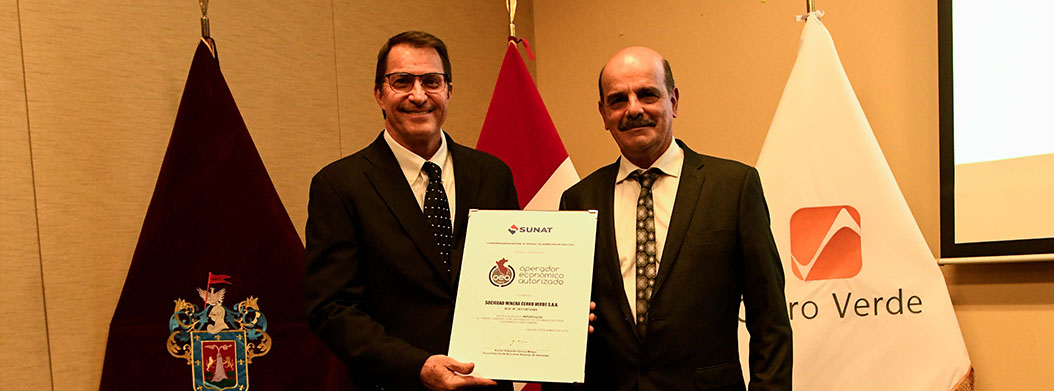 sociedad-minera-cerro-verde-es-reconocida-por-sunat-con-certificado-oea-importador-78